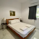 Apartment Seaside Two Bedroom Modern Flat In Tourist Area