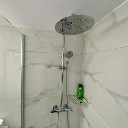 Appartement Seaside Two Bedroom Modern Flat In Tourist Area