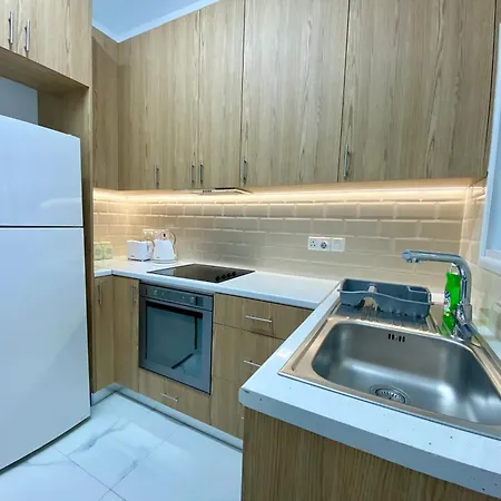 Lägenhet Seaside Two Bedroom Modern Flat In Tourist Area Paphos