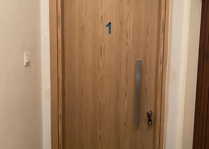 Seaside Two Bedroom Modern Flat In Tourist Area アパート