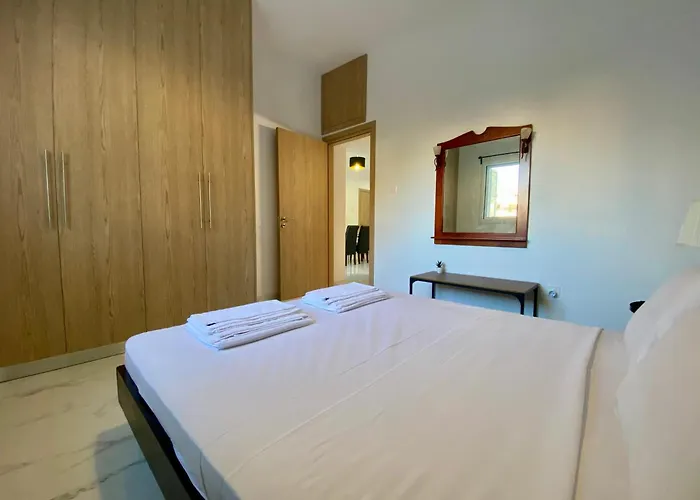 Seaside Two Bedroom Modern Flat In Tourist Area Διαμέρισμα *